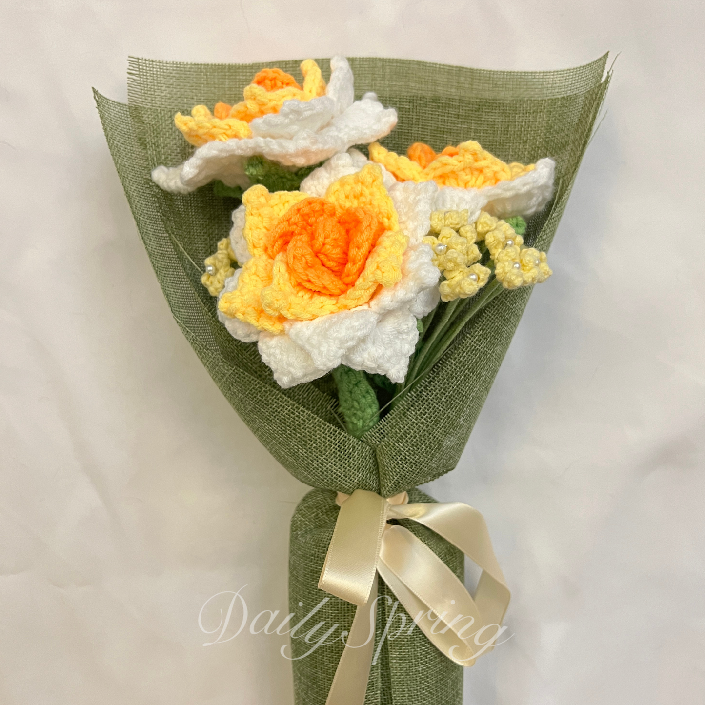 Large Rose & Baby's Breath Bouquet