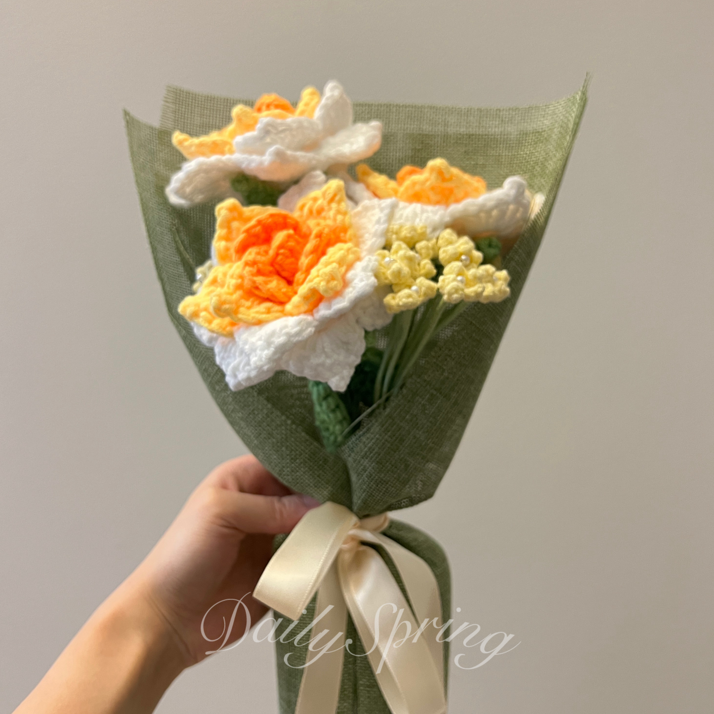 Large Rose & Baby's Breath Bouquet